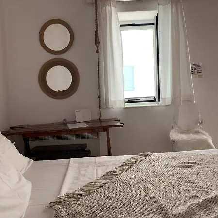 Central Old Town House Páros